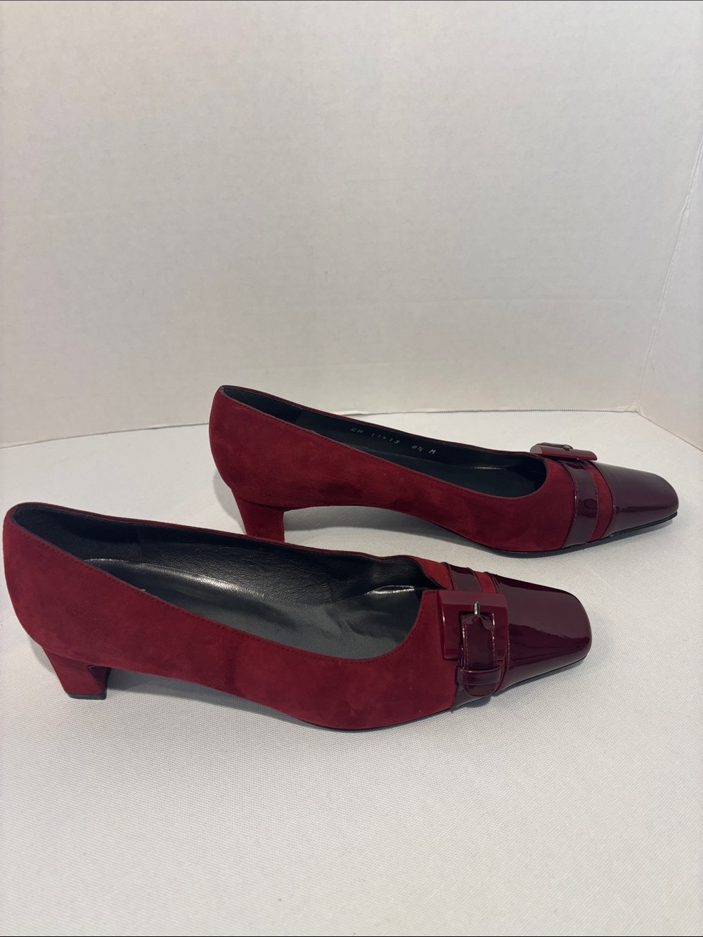 Stuart Weitzman Burgundy Suede & Patent Leather Front and Buckle Heel Pumps. 8.5 - Picture 4 of 10